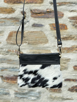 On The Go Shoulder Bag - Black + White Salt & Pepper