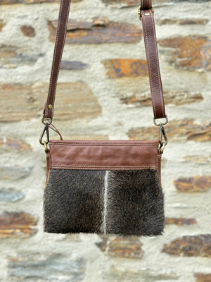 On The Go Shoulder Bag - Dark Taupe Brindle