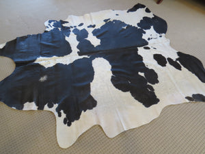 
            
                Load image into Gallery viewer, Super Cowhide Black + White Rustic
            
        