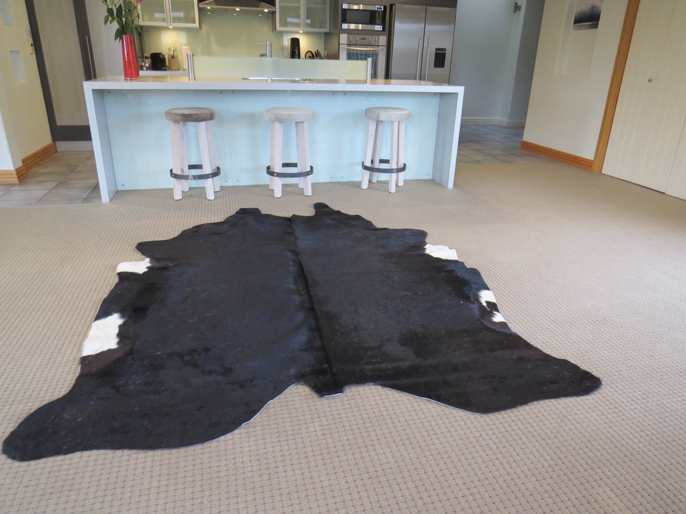 Large Cowhide - Almost All Black