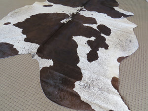 Large Cowhide - Brown + White