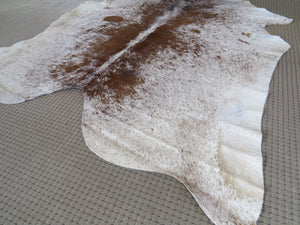 
            
                Load image into Gallery viewer, Large Cowhide - Tan + White Salt &amp;amp; Pepper
            
        