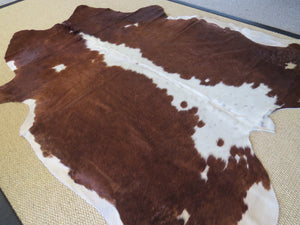 Large Cowhide - Dark Brown Hereford