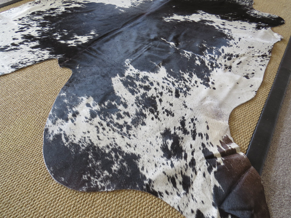Large Cowhide - Black + White Salt & Pepper Brown Ridge (Speckled Park)