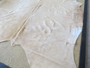 
            
                Load image into Gallery viewer, Large Cowhide - Champagne
            
        