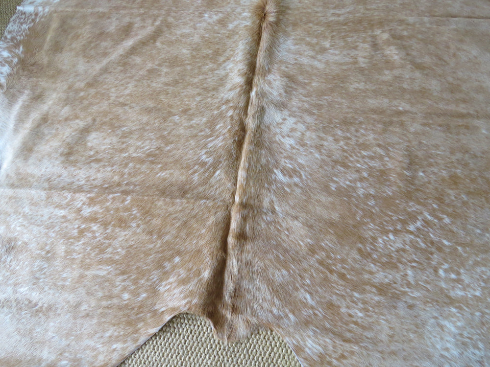 Large Cowhide - Champagne + White