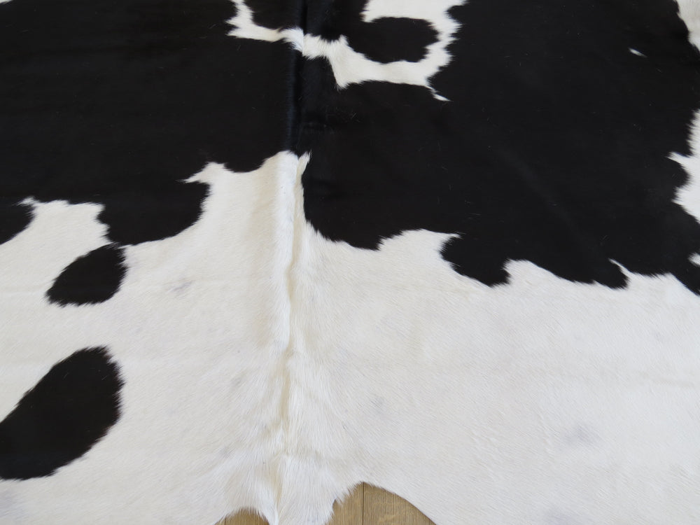 Large Cowhide - Black + White XL - great value