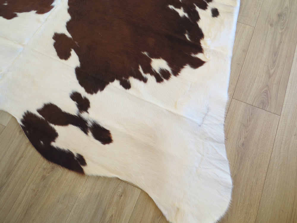 Large Cowhide - Copper Brown Tri Colour- SKU 9490