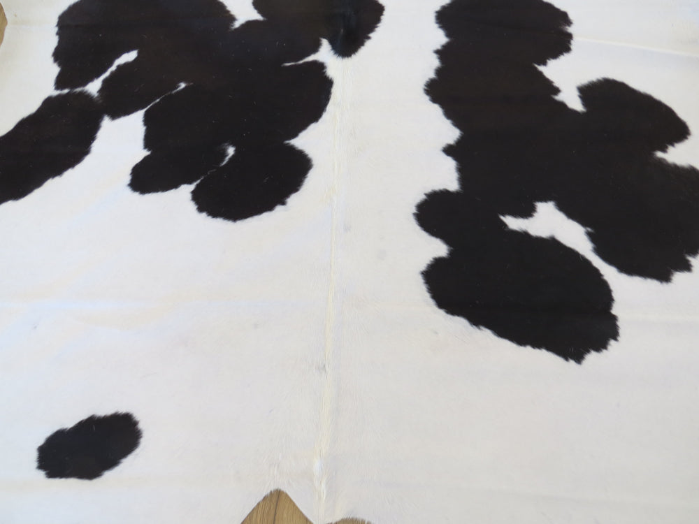 Large Cowhide - Black and White - SKU 9497