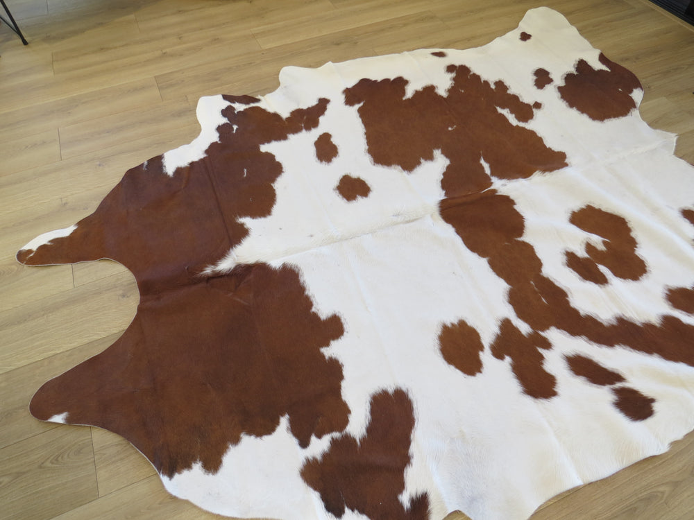 Large Cowhide - Ayrshire - SKU 9492