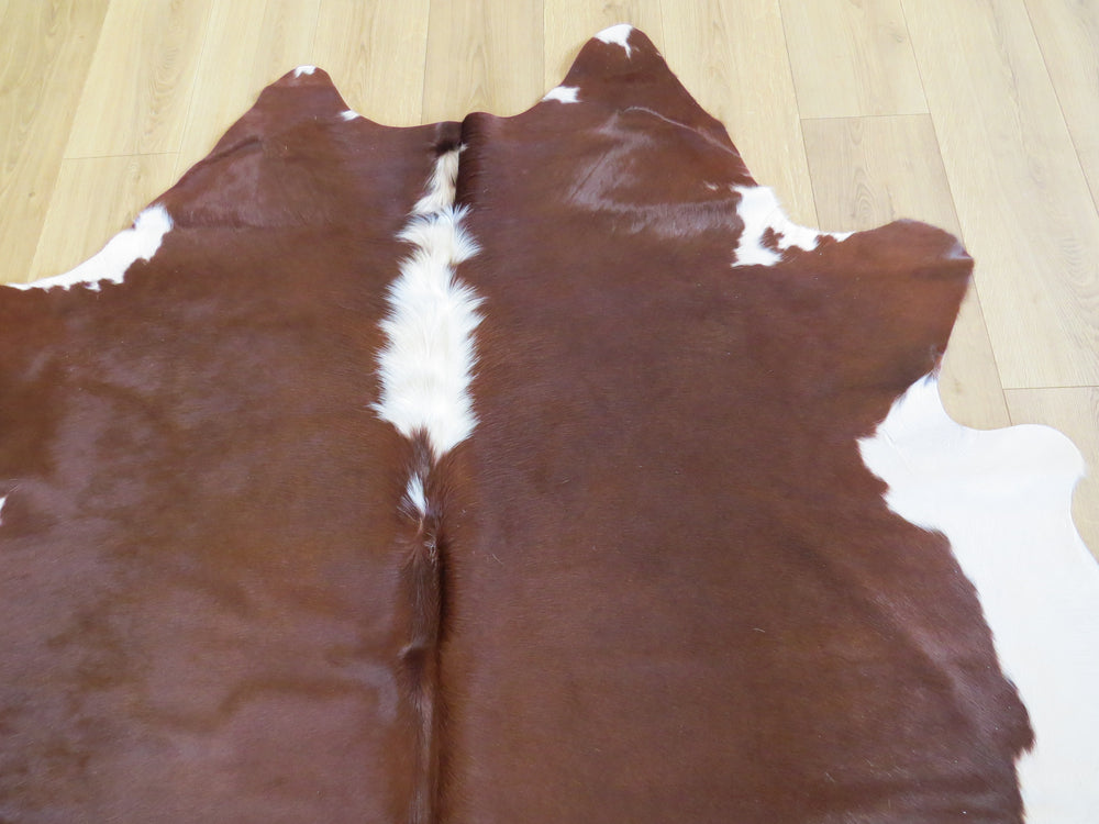 Cowhide Medium SKU 721  - Hereford