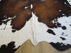 Large Cowhide - Tri Colour - SKU 9508
