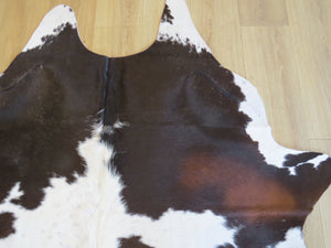 Large Cowhide - Tri Colour - SKU 9508