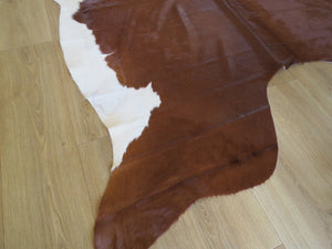 Cowhide Medium SKU 708  - Hereford