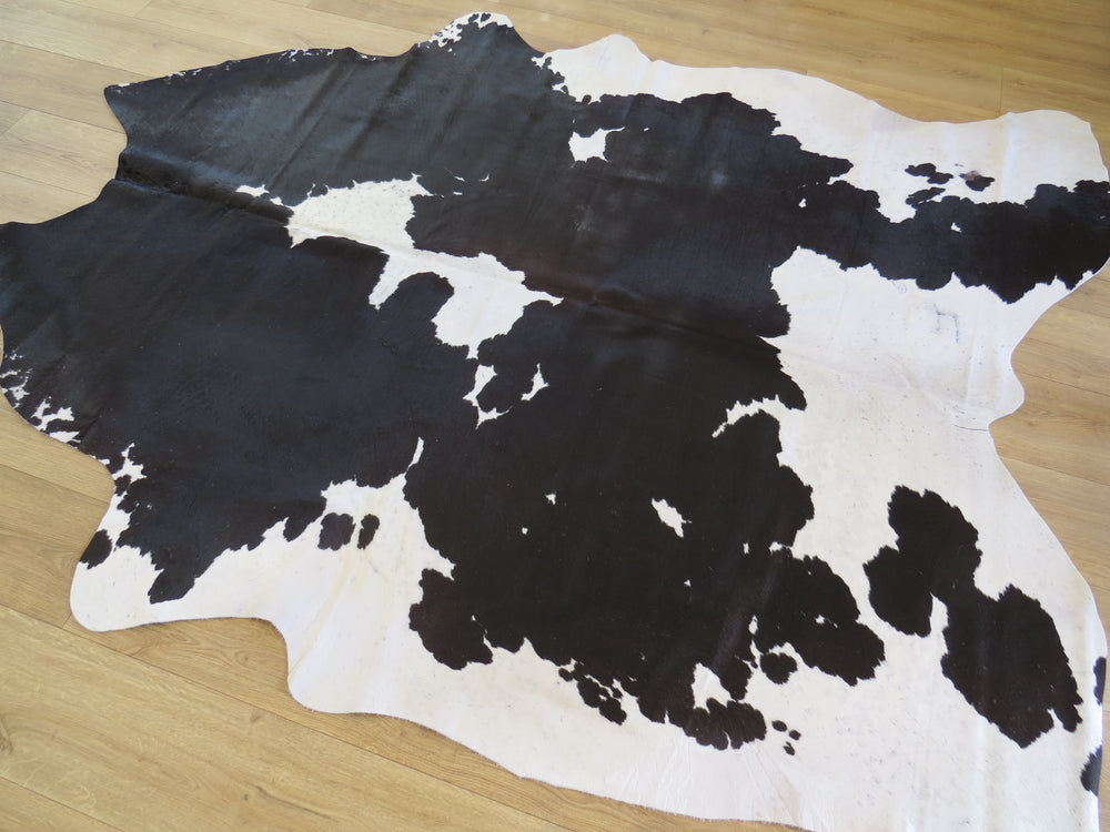 Large Cowhide - Black + White - SKU 9731