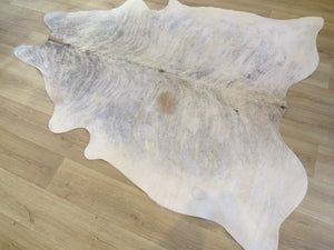 Cowhide Medium SKU 781  - Cream Brindle
