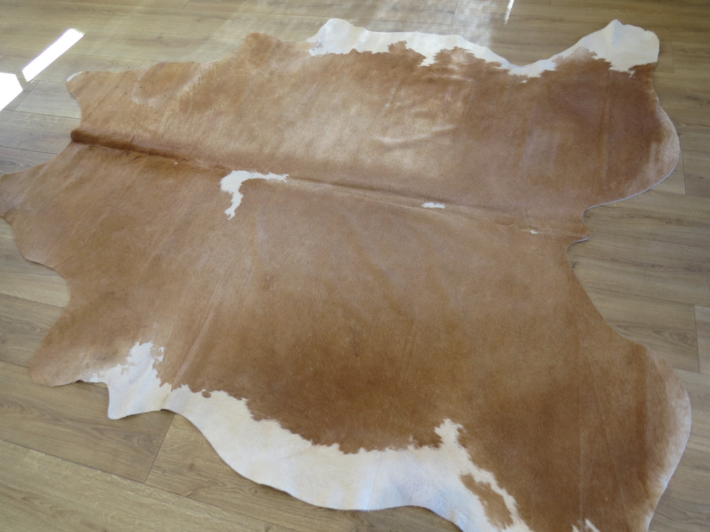 Super Cowhide Caramel + White - SKU 9717
