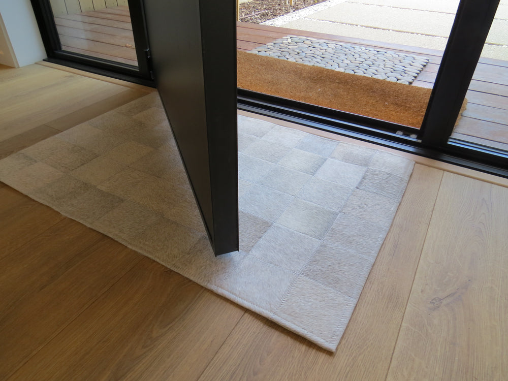 Indoor Patchwork Cowhide Doormat Rug – Grey