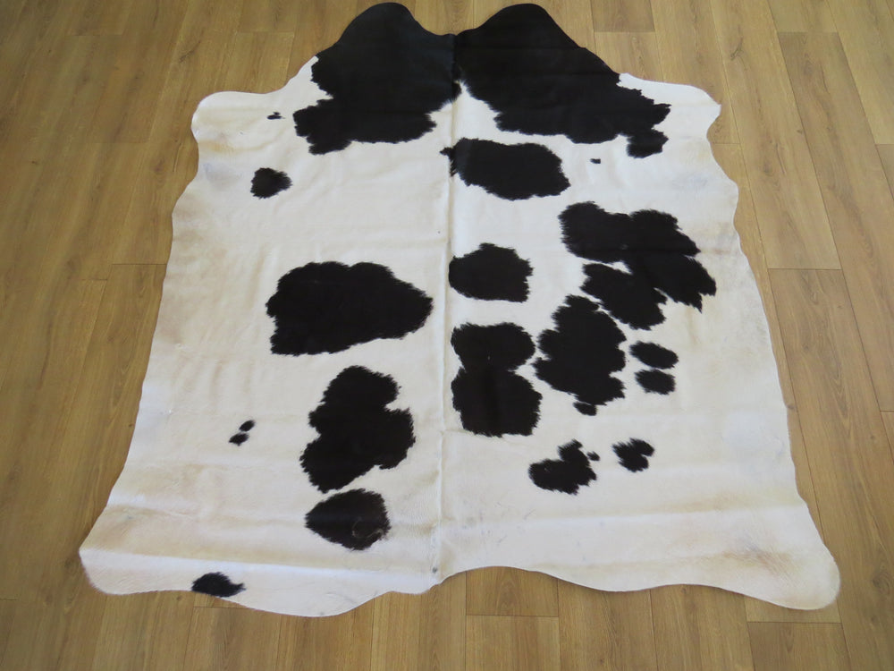 SALE Cowhide Medium - Black & White SKU 760