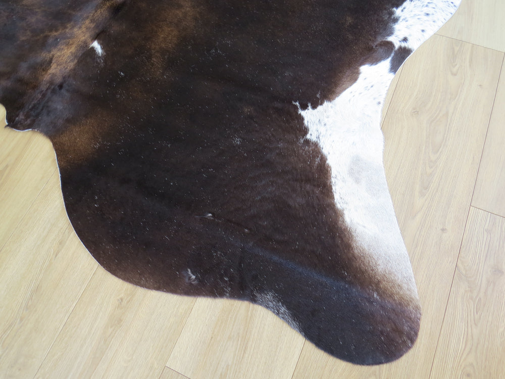 Large Cowhide - Tri Colour - SKU 9066