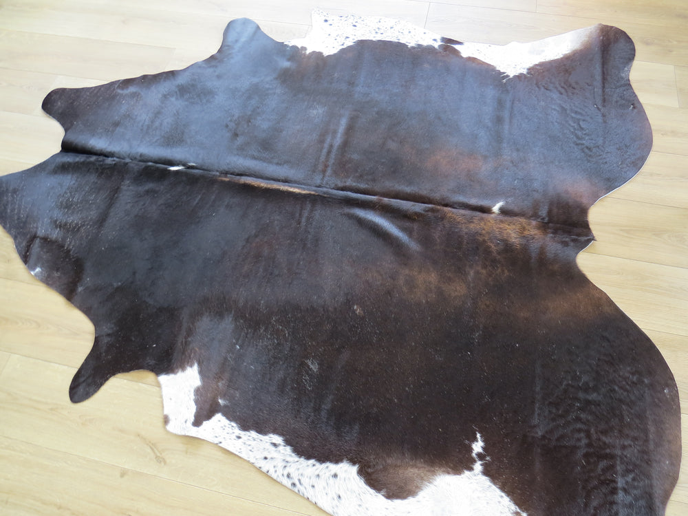 Large Cowhide - Tri Colour - SKU 9066