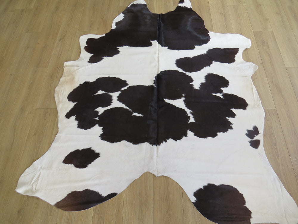 Large Cowhide - Black + White - SKU 9719