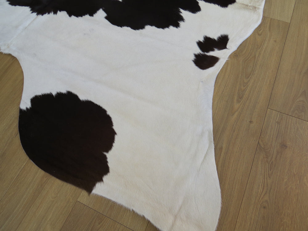 Large Cowhide - Black + White - SKU 9719
