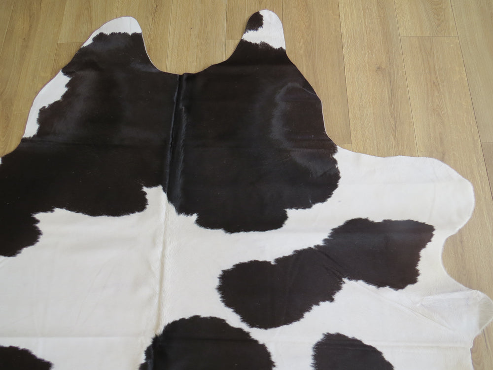 Large Cowhide - Black + White - SKU 9719
