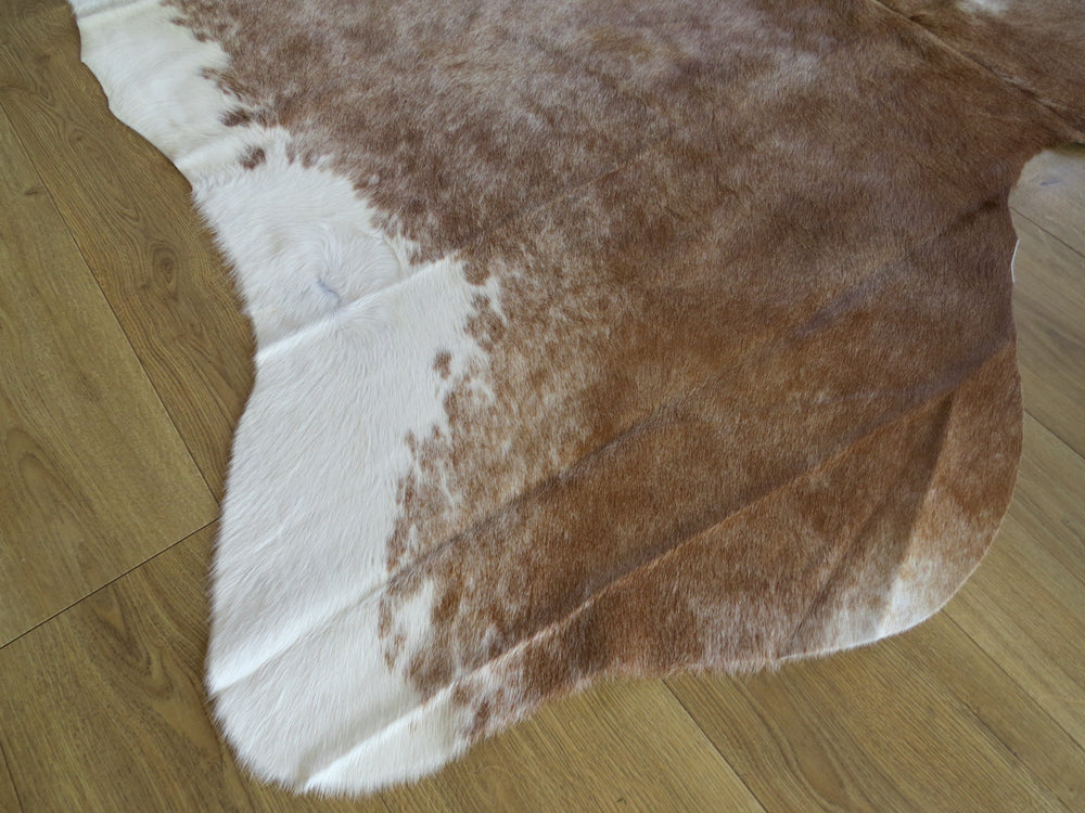 Large Cowhide - Frosted Chestnut + White - SKU 9801