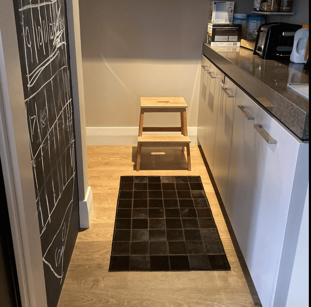 Indoor Patchwork Cowhide Doormat Rug – Soft Tan + White