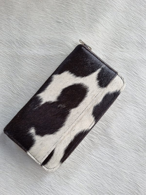 Coastal Cowhides Signature Wallet - Black/White Bold