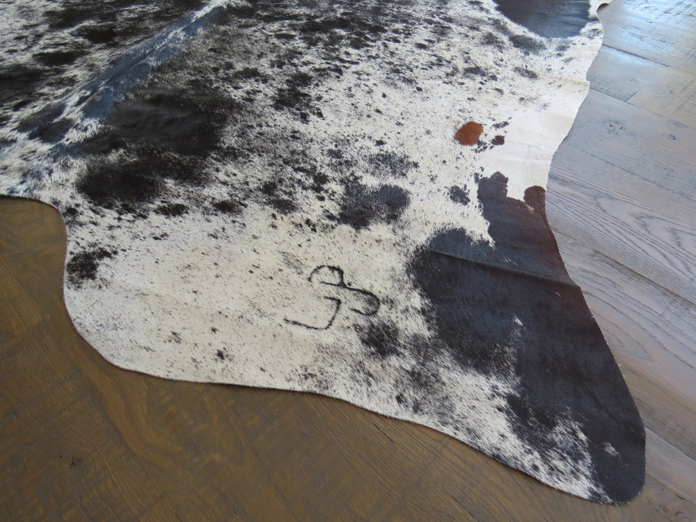 
            
                Load image into Gallery viewer, Large Cowhide - Black, Chocolate + White salt + pepper
            
        